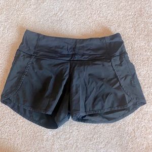 4” inseam size 4 lulu running shorts